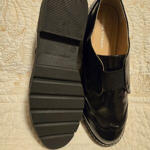 Ladies Adrienne Vittadini Black Patent Loafers